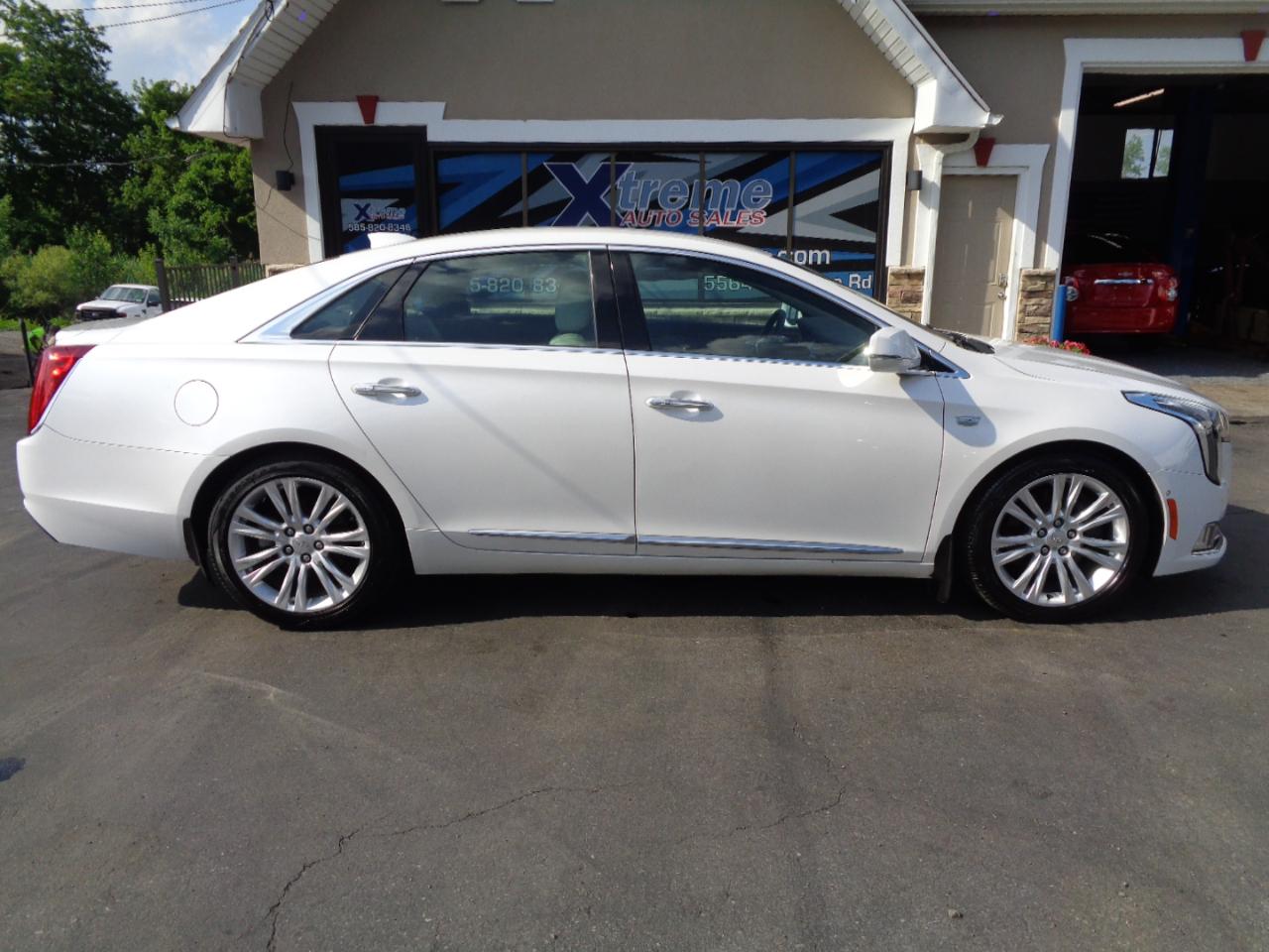 Cadillac XTS 4dr Sdn Luxury FWD 2018