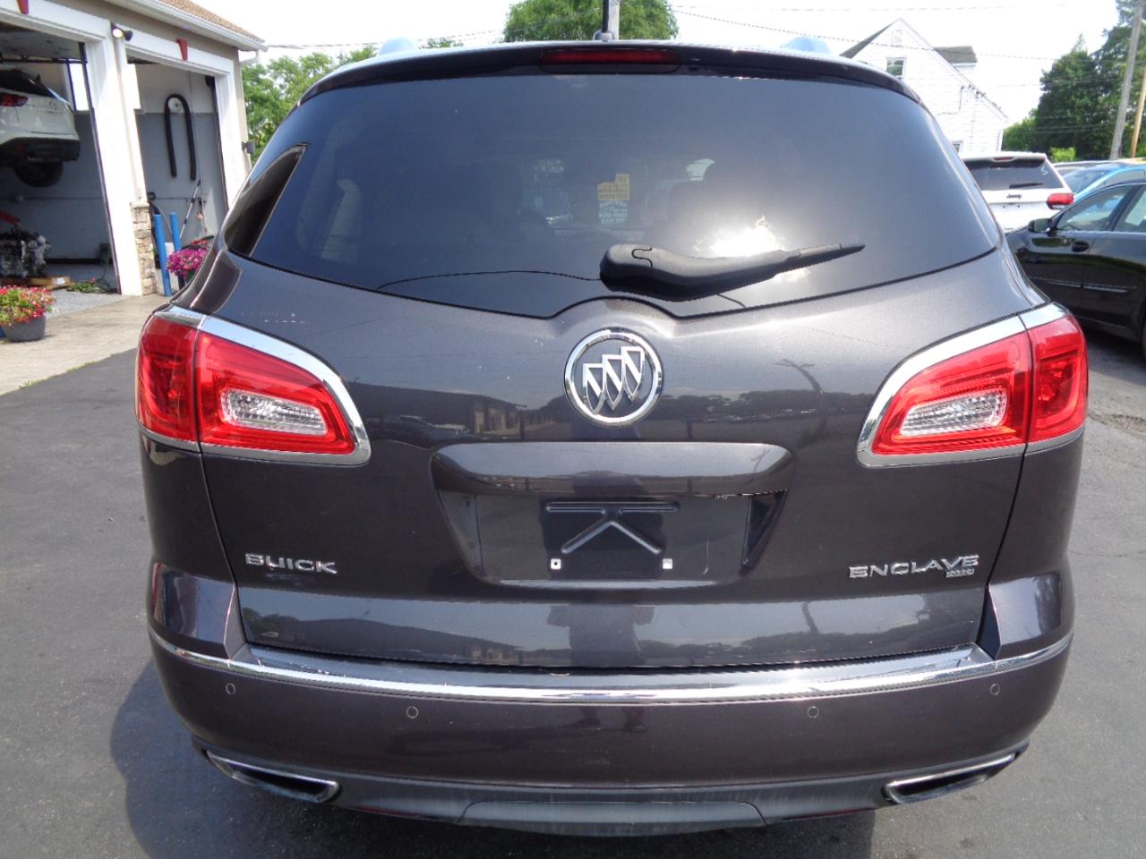 Buick Enclave AWD 4dr Leather 2015