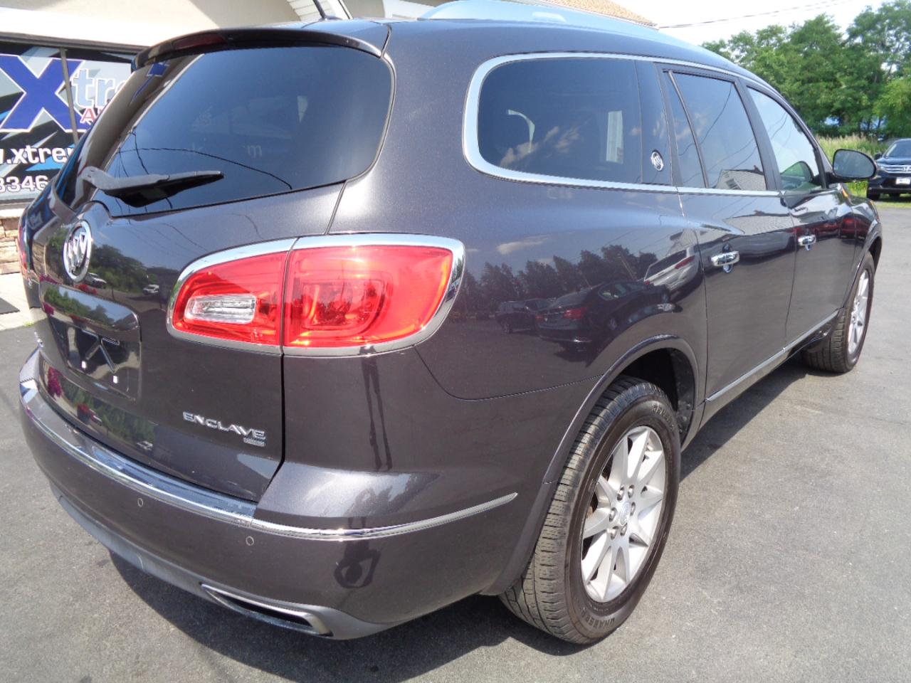 Buick Enclave AWD 4dr Leather 2015