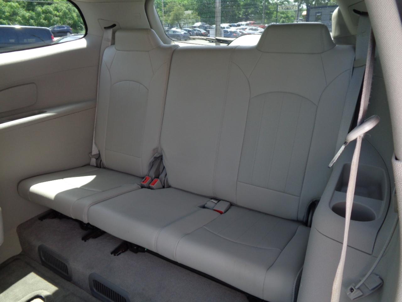 Buick Enclave AWD 4dr Leather 2015