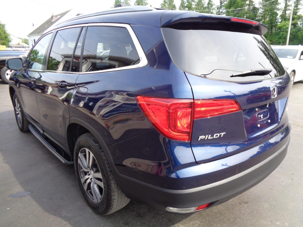Honda Pilot EX-L w/Navigation AWD 2017
