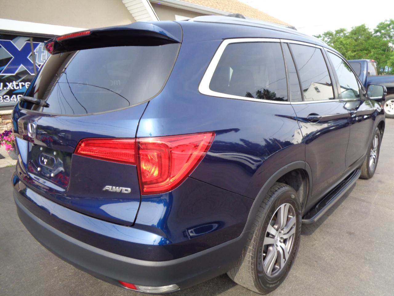 Honda Pilot EX-L w/Navigation AWD 2017