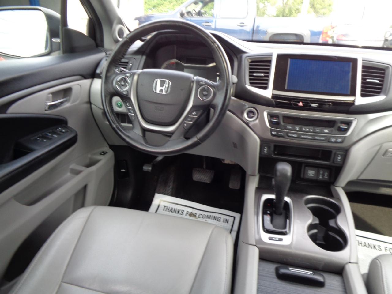 Honda Pilot EX-L w/Navigation AWD 2017