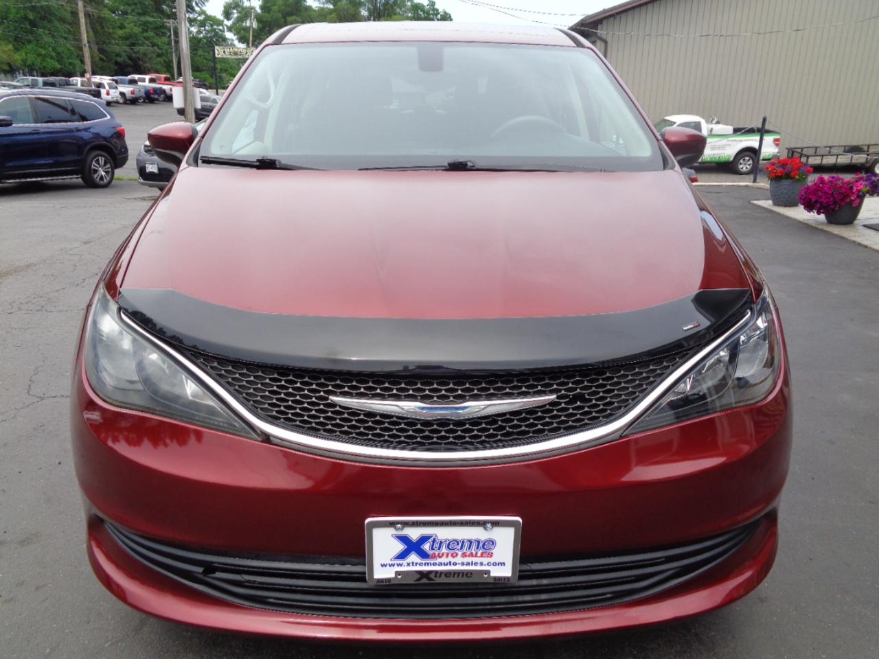Chrysler Pacifica Touring FWD 2017