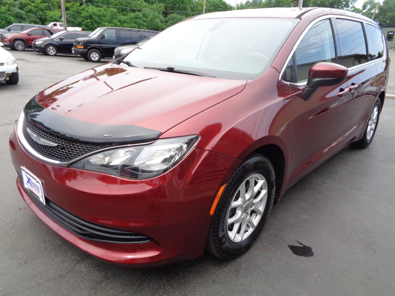 Chrysler Pacifica Touring FWD 2017