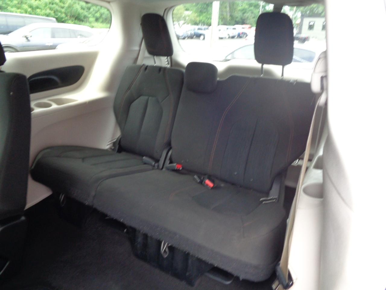 Chrysler Pacifica Touring FWD 2017