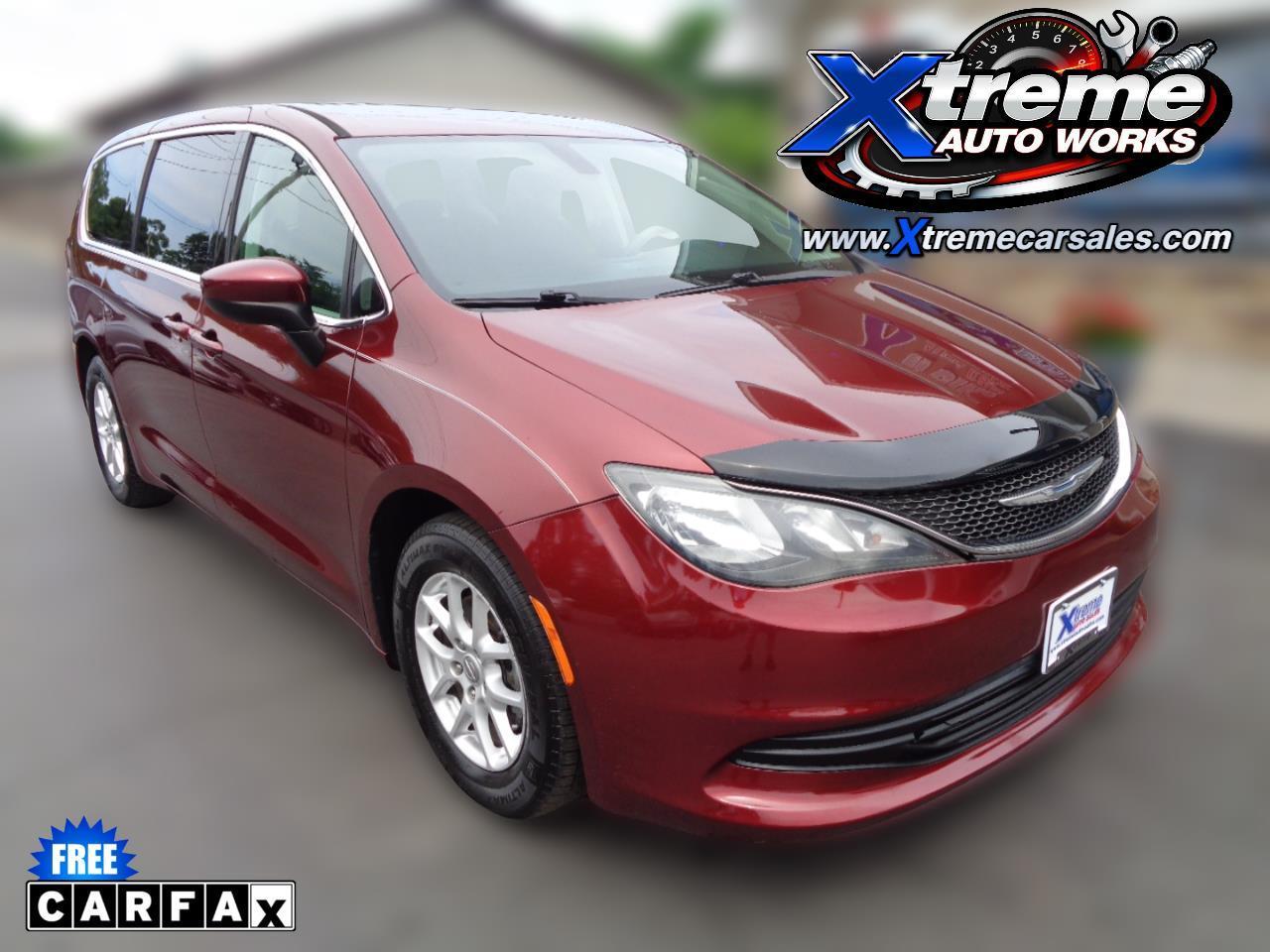 2017 Chrysler Pacifica Touring FWD