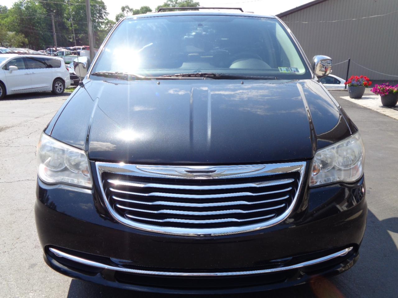 Chrysler Town & Country 4dr Wgn Touring-L 2014