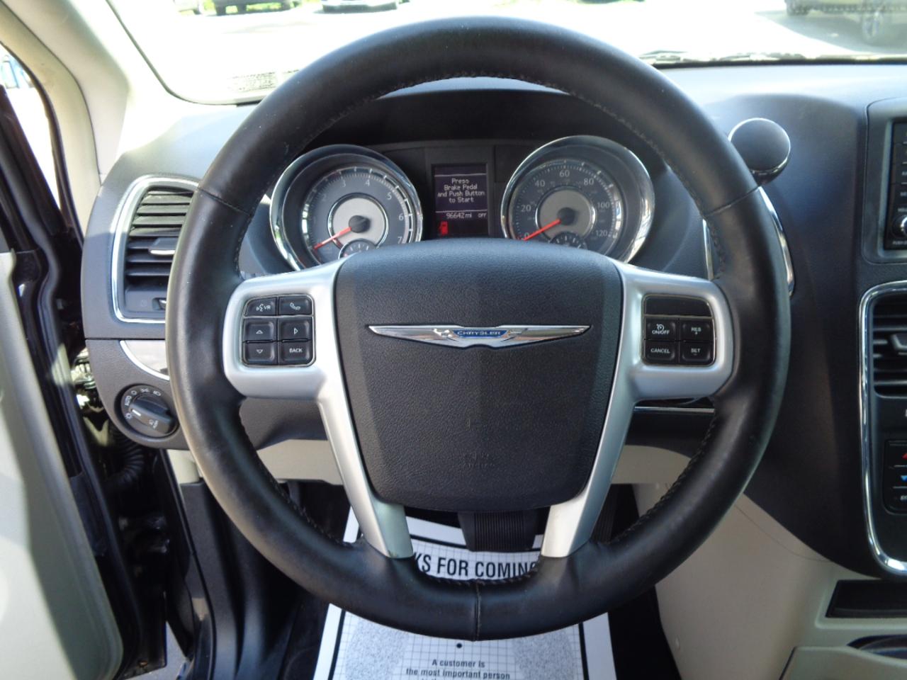 Chrysler Town & Country 4dr Wgn Touring-L 2014
