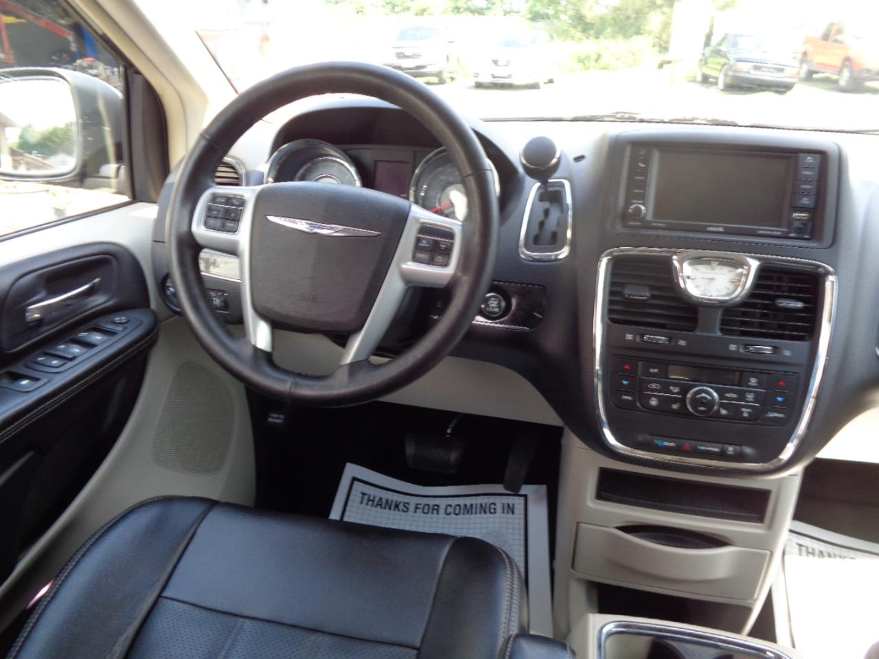Chrysler Town & Country 4dr Wgn Touring-L 2014