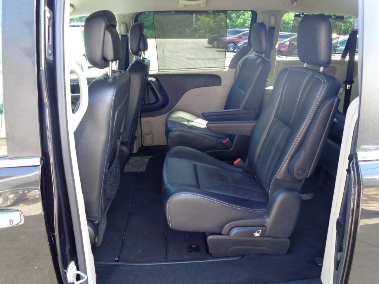 Chrysler Town & Country 4dr Wgn Touring-L 2014