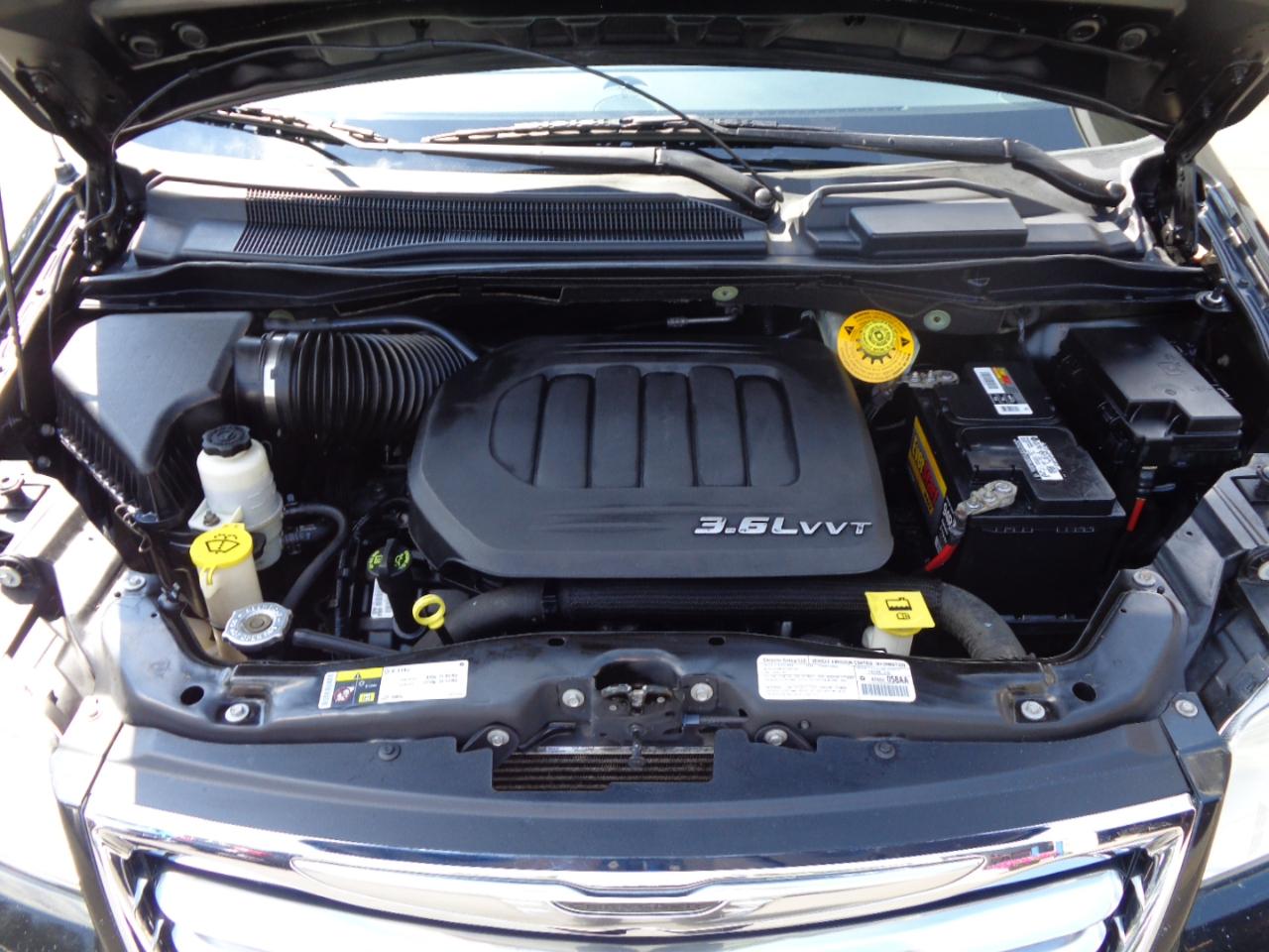 Chrysler Town & Country 4dr Wgn Touring-L 2014