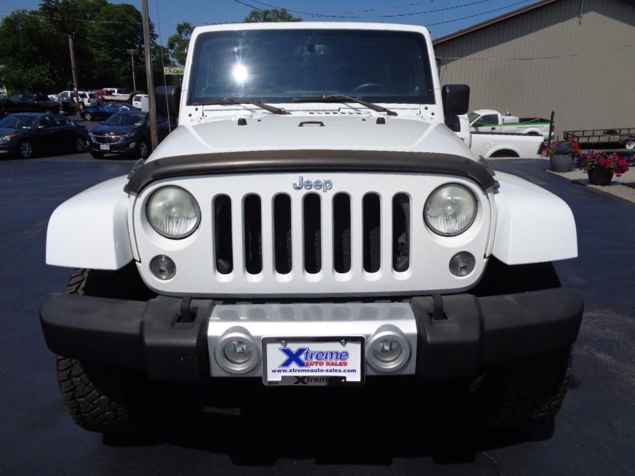 Jeep Wrangler Unlimited 4WD 4dr Sahara 2014
