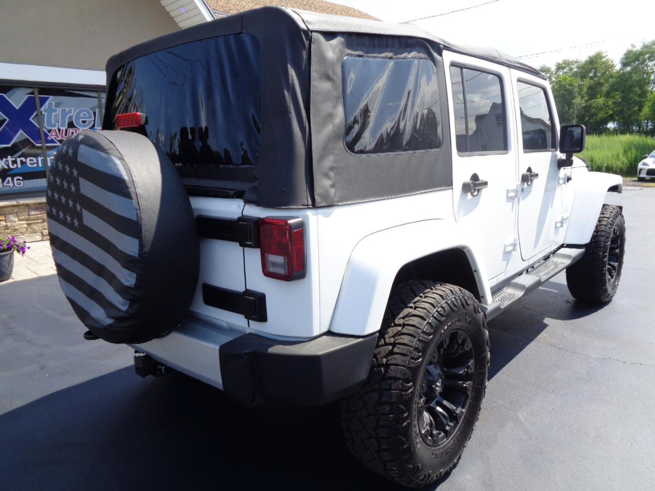 Jeep Wrangler Unlimited 4WD 4dr Sahara 2014
