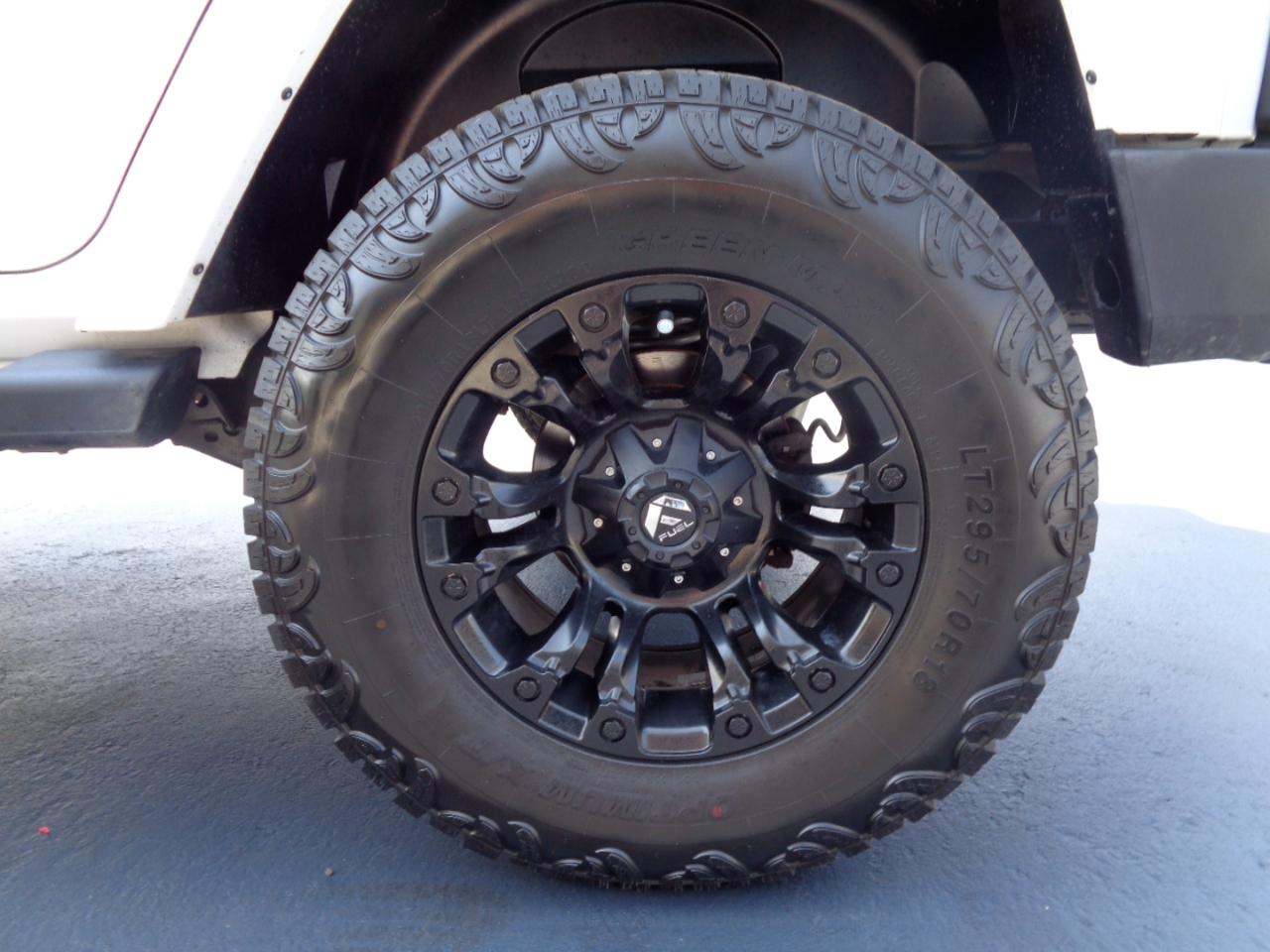 Jeep Wrangler Unlimited 4WD 4dr Sahara 2014