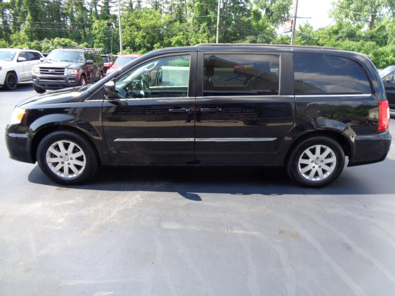 Chrysler Town & Country 4dr Wgn Touring 2014