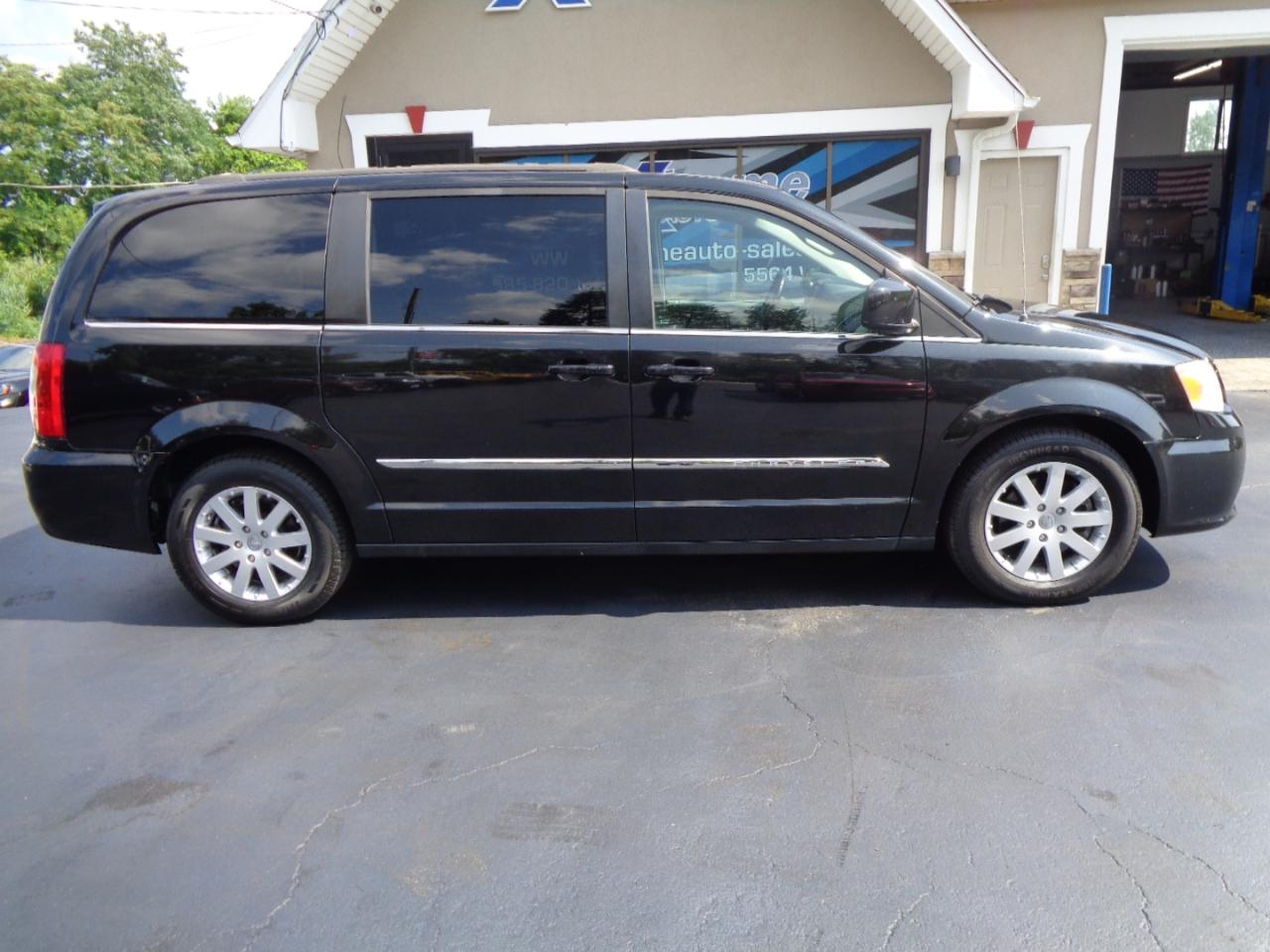 Chrysler Town & Country 4dr Wgn Touring 2014