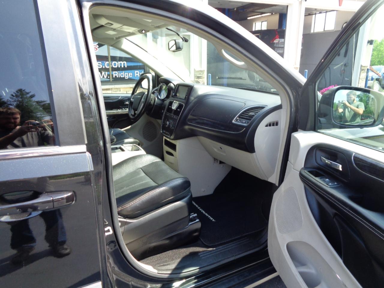 Chrysler Town & Country 4dr Wgn Touring 2014
