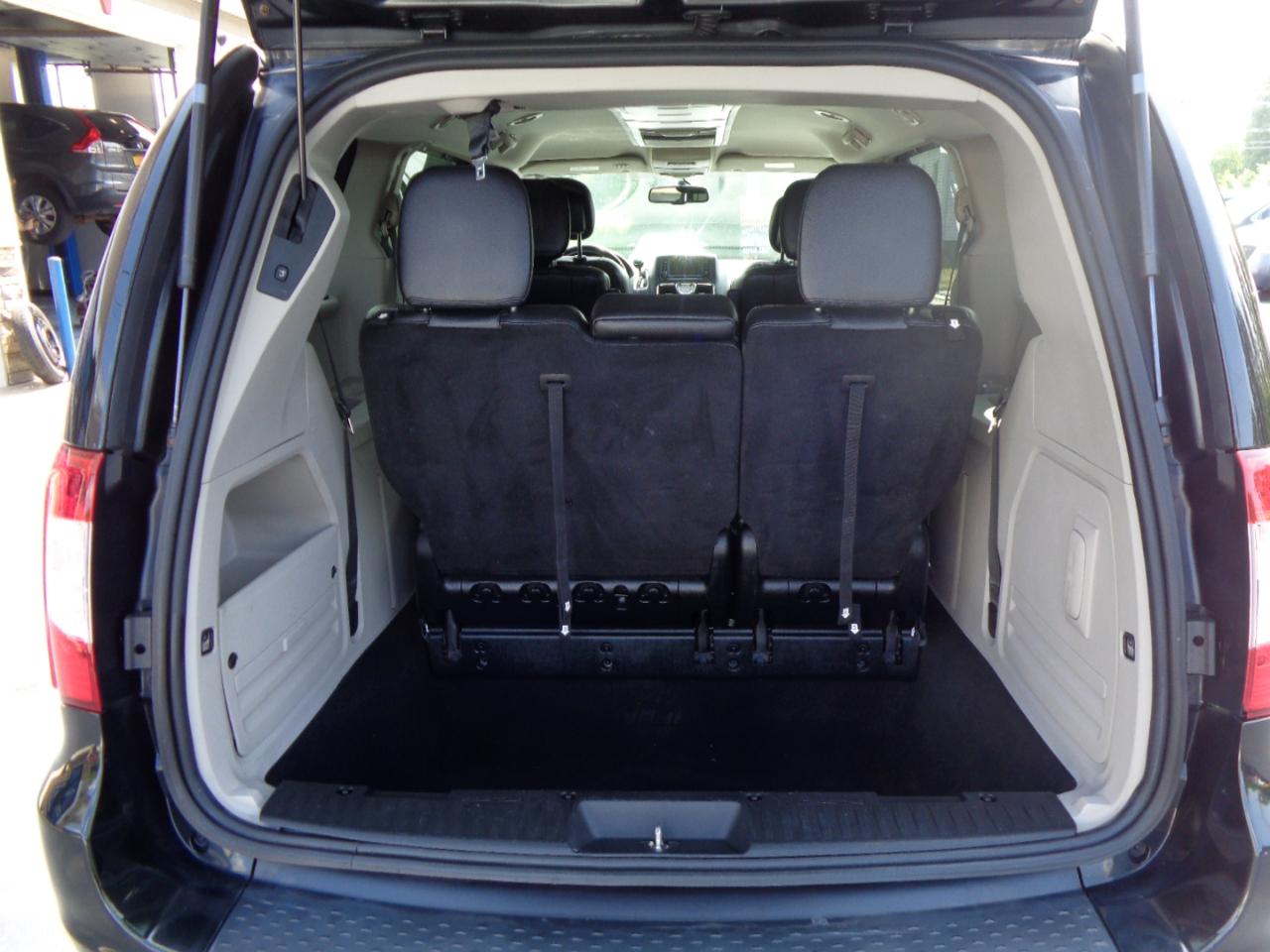 Chrysler Town & Country 4dr Wgn Touring 2014