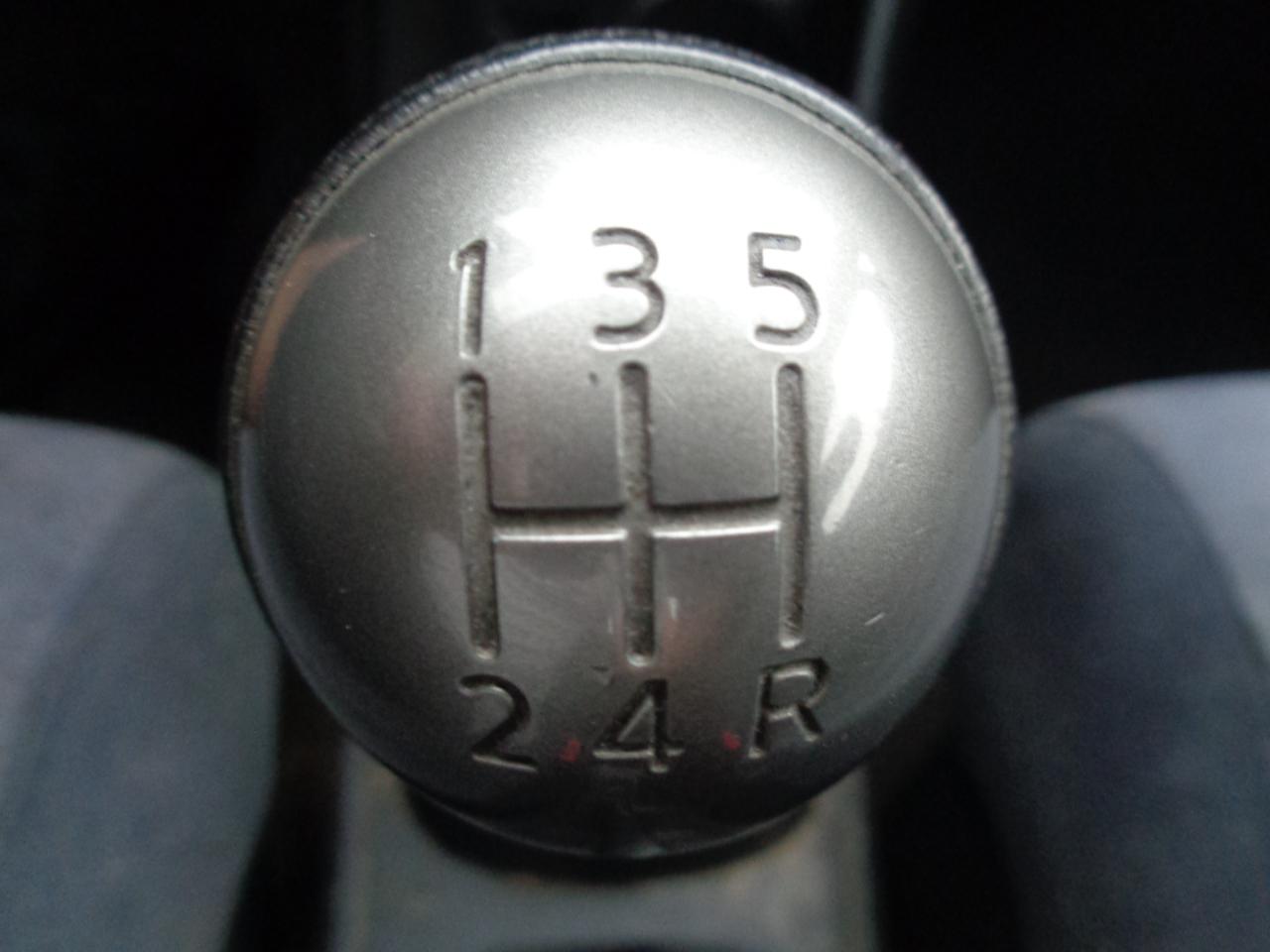 Nissan Versa 4dr Sdn I4 Man 1.6 Base 2009