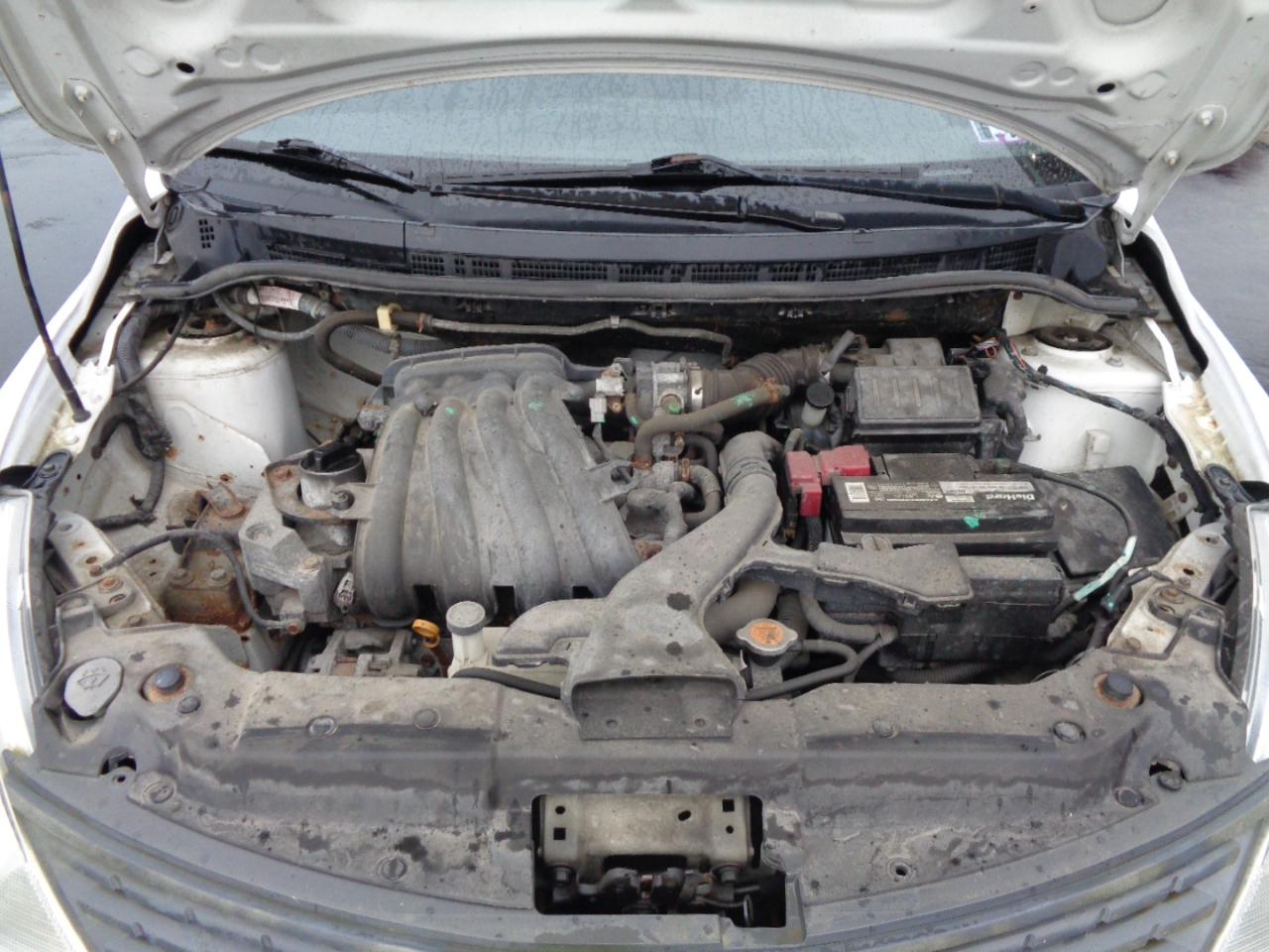 Nissan Versa 4dr Sdn I4 Man 1.6 Base 2009