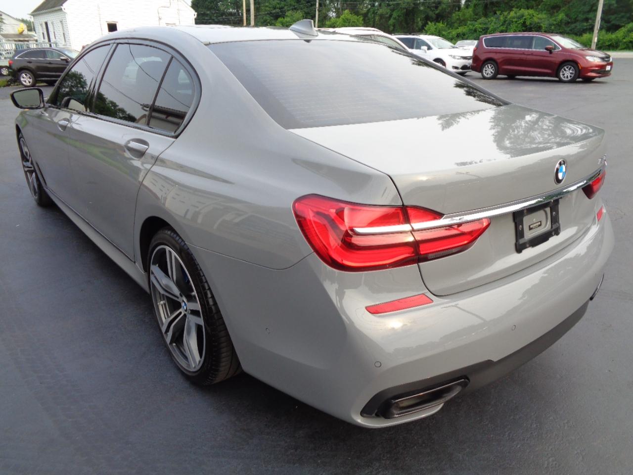 BMW 7 Series 750i Sedan 2018