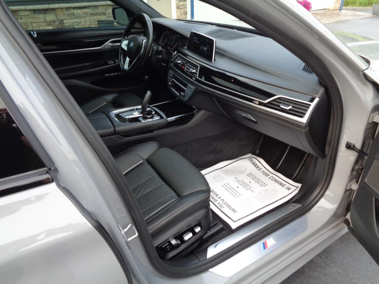 BMW 7 Series 750i Sedan 2018