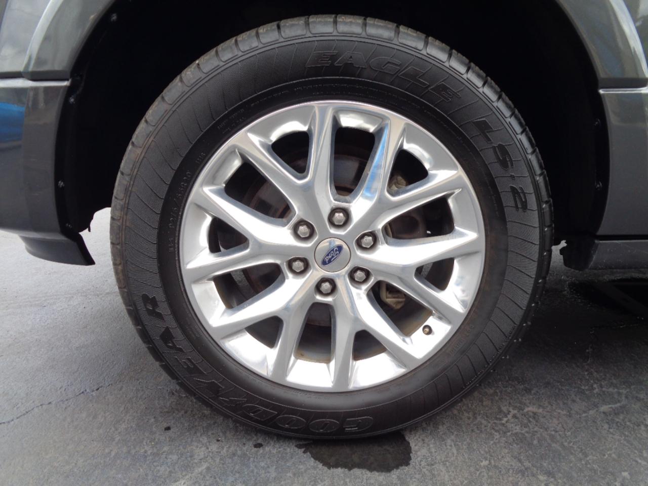 Ford Expedition EL 4WD 4dr Limited 2016