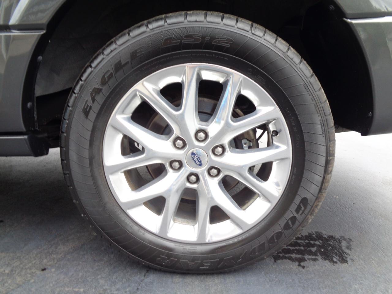 Ford Expedition EL 4WD 4dr Limited 2016