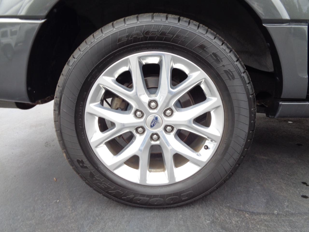 Ford Expedition EL 4WD 4dr Limited 2016