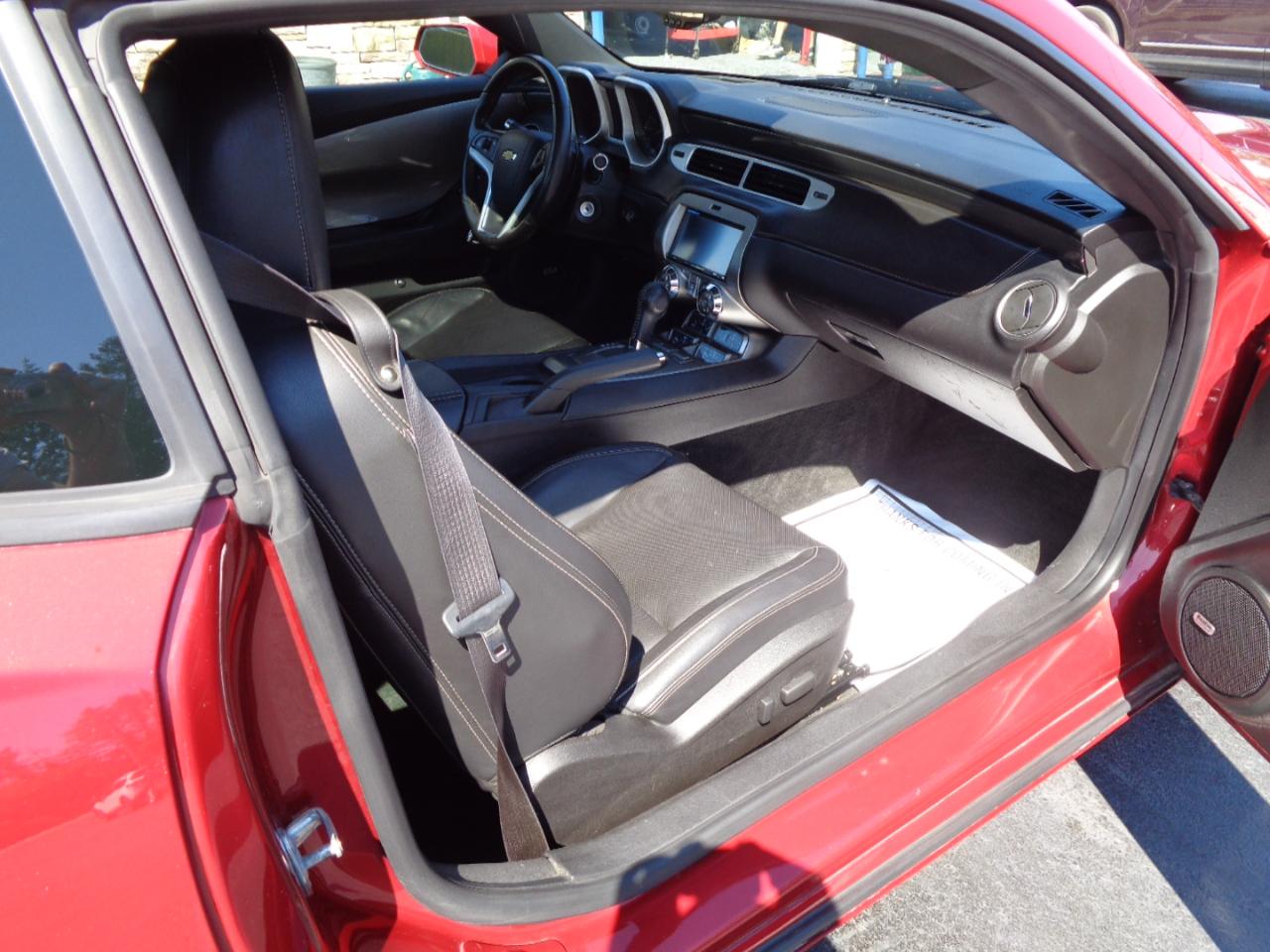 Chevrolet Camaro 2dr Cpe 2LT 2012