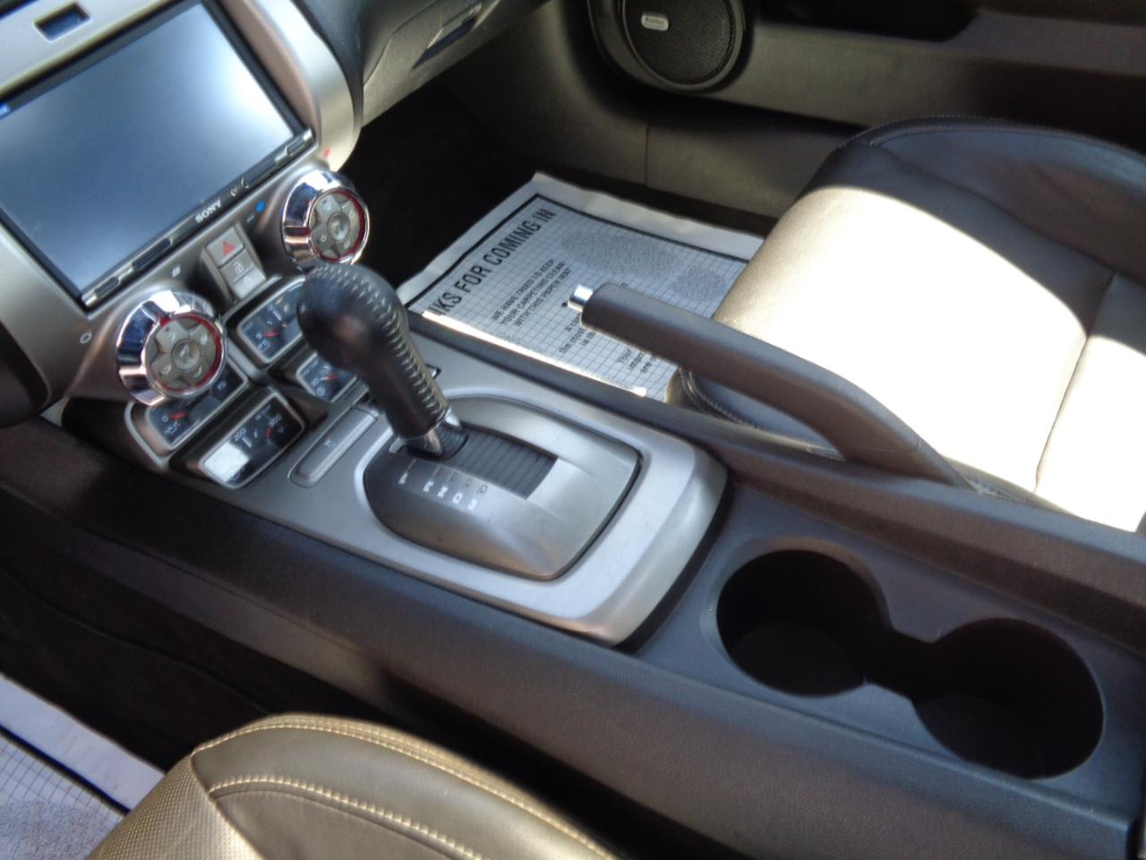 Chevrolet Camaro 2dr Cpe 2LT 2012