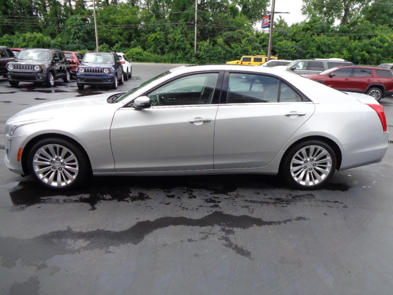 Cadillac CTS Sedan 4dr Sdn 2.0L Turbo Luxury AWD 2017