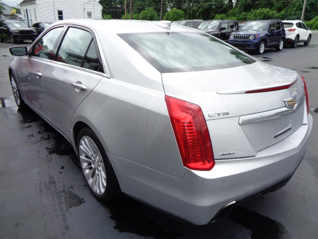 Cadillac CTS Sedan 4dr Sdn 2.0L Turbo Luxury AWD 2017