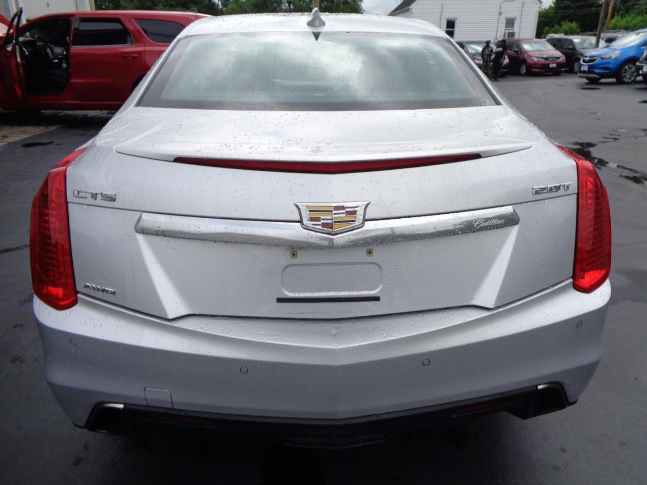 Cadillac CTS Sedan 4dr Sdn 2.0L Turbo Luxury AWD 2017