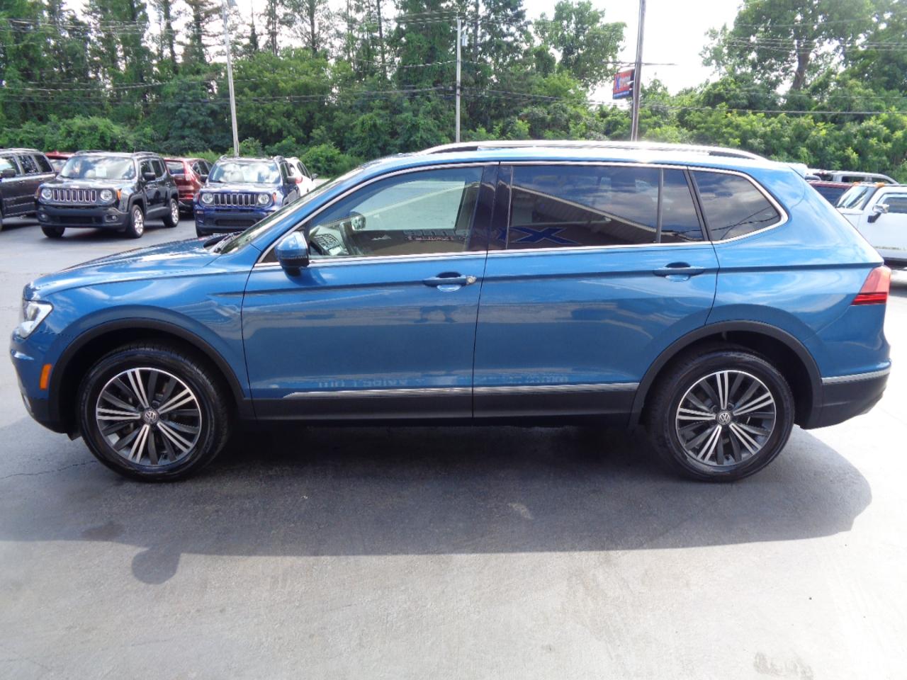 Volkswagen Tiguan 2.0T SEL R-Line Black 4MOTION 2019