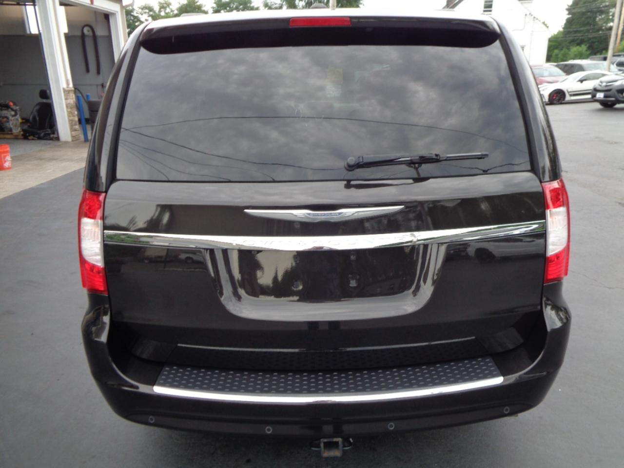 Chrysler Town & Country 4dr Wgn Touring-L 2015