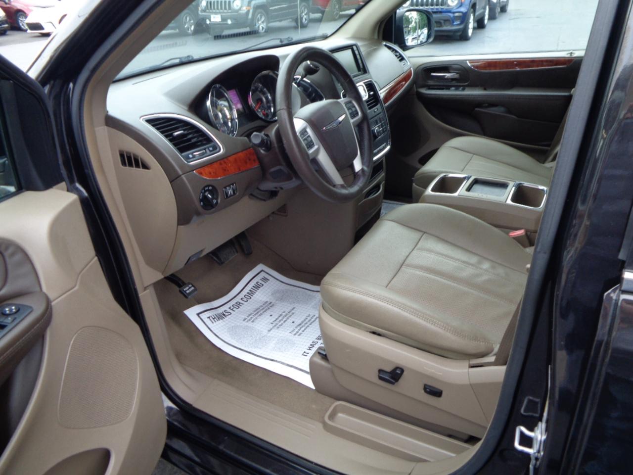 Chrysler Town & Country 4dr Wgn Touring-L 2015
