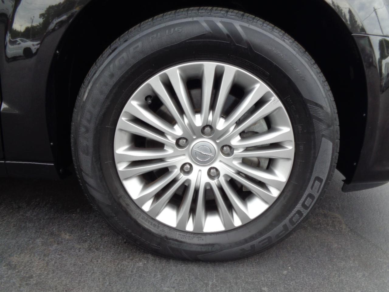 Chrysler Town & Country 4dr Wgn Touring-L 2015