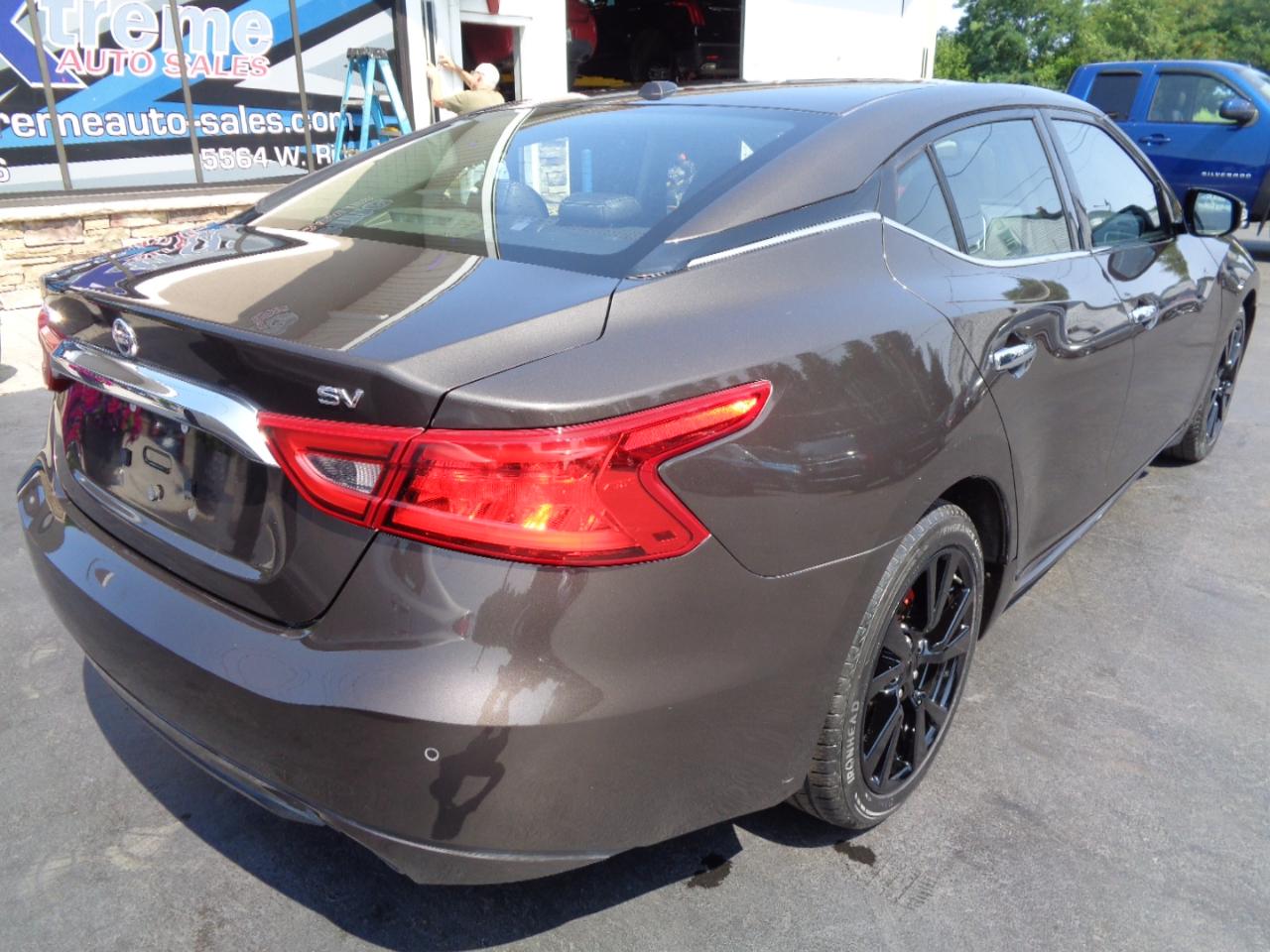 Nissan Maxima SV 3.5L *Ltd Avail* 2017