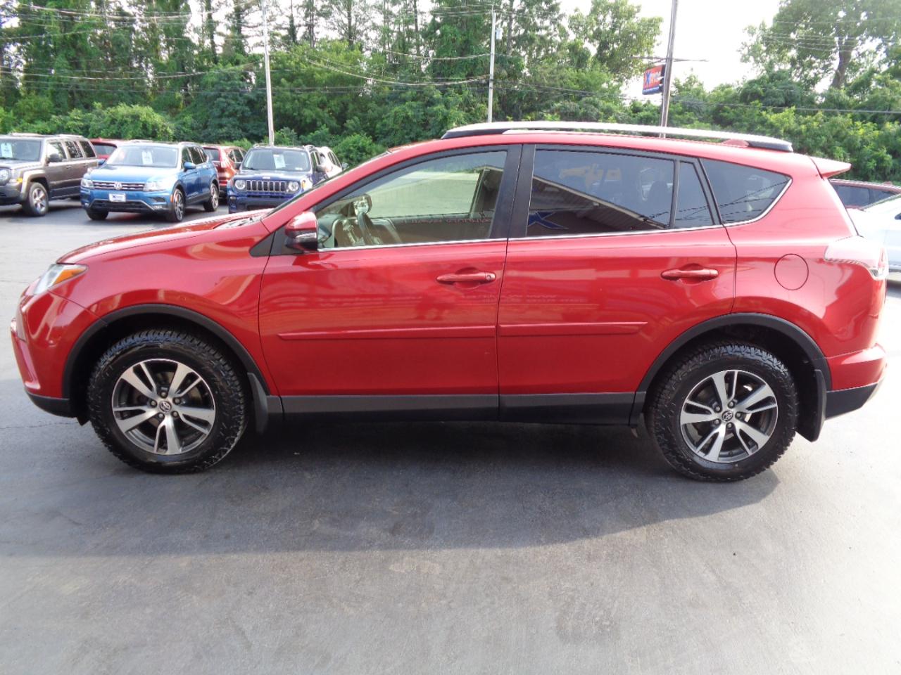 Toyota RAV4 AWD 4dr XLE (Natl) 2016