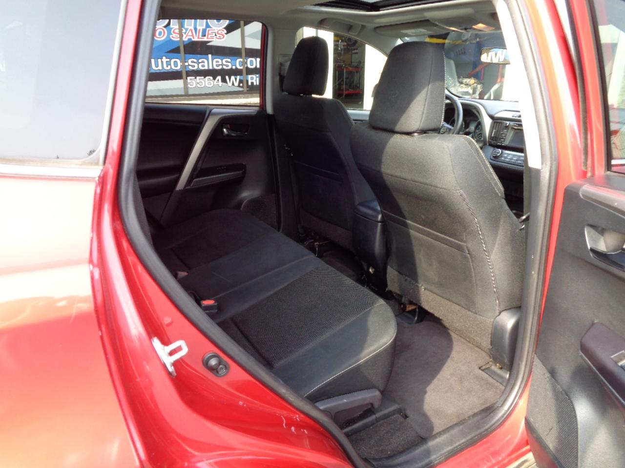 Toyota RAV4 AWD 4dr XLE (Natl) 2016