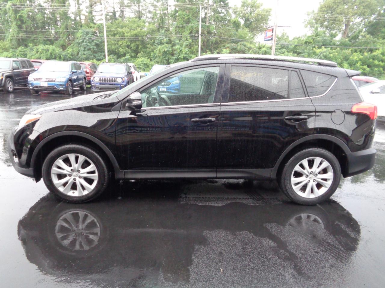 Toyota RAV4 AWD 4dr Limited (Natl) 2015