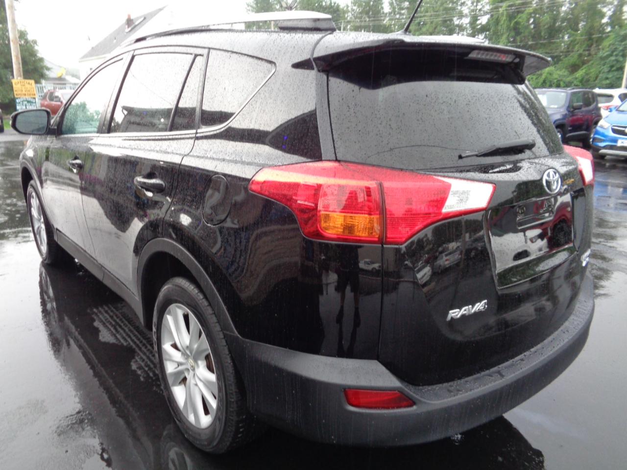 Toyota RAV4 AWD 4dr Limited (Natl) 2015