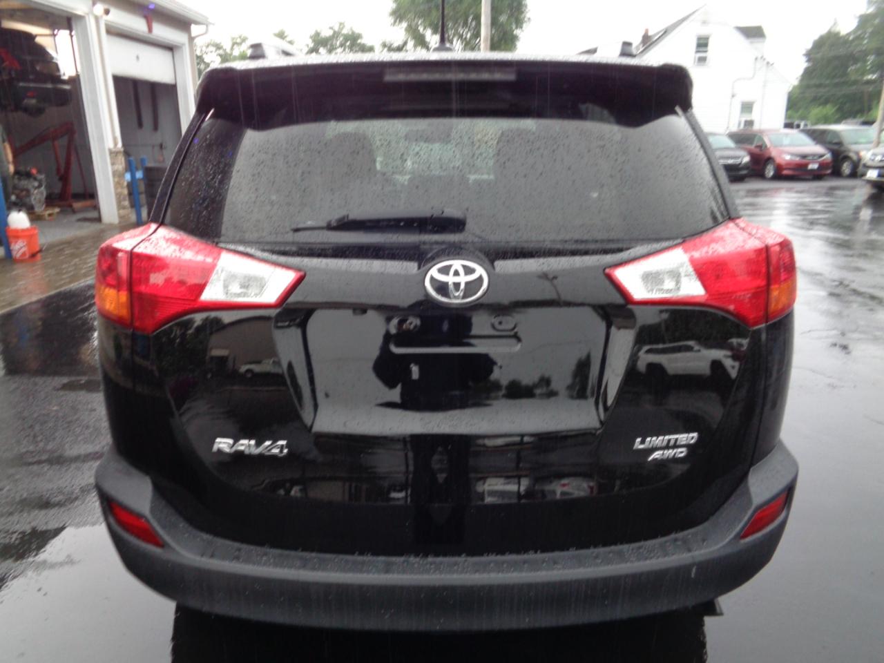 Toyota RAV4 AWD 4dr Limited (Natl) 2015