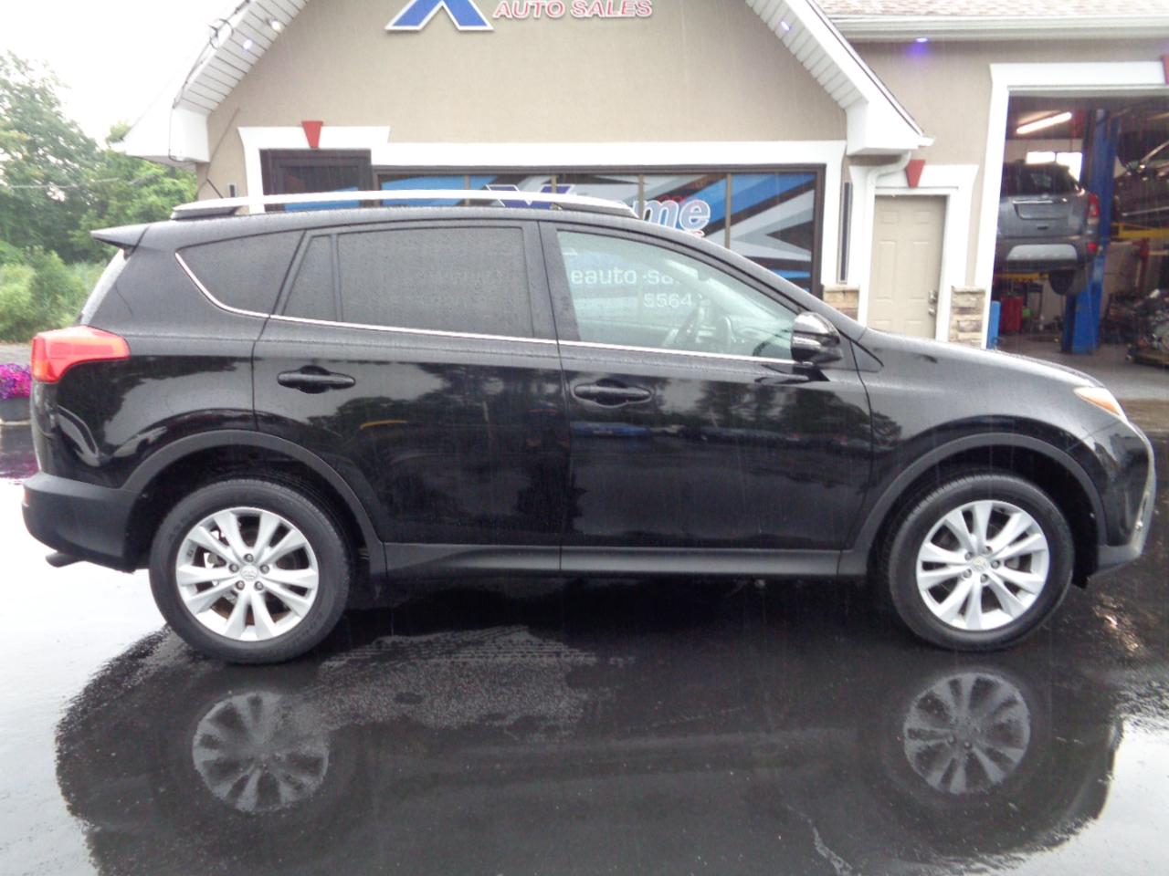 Toyota RAV4 AWD 4dr Limited (Natl) 2015