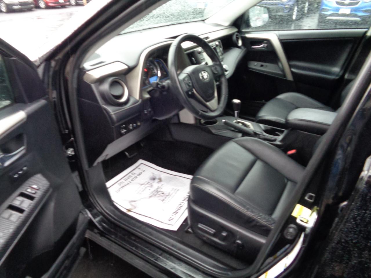 Toyota RAV4 AWD 4dr Limited (Natl) 2015