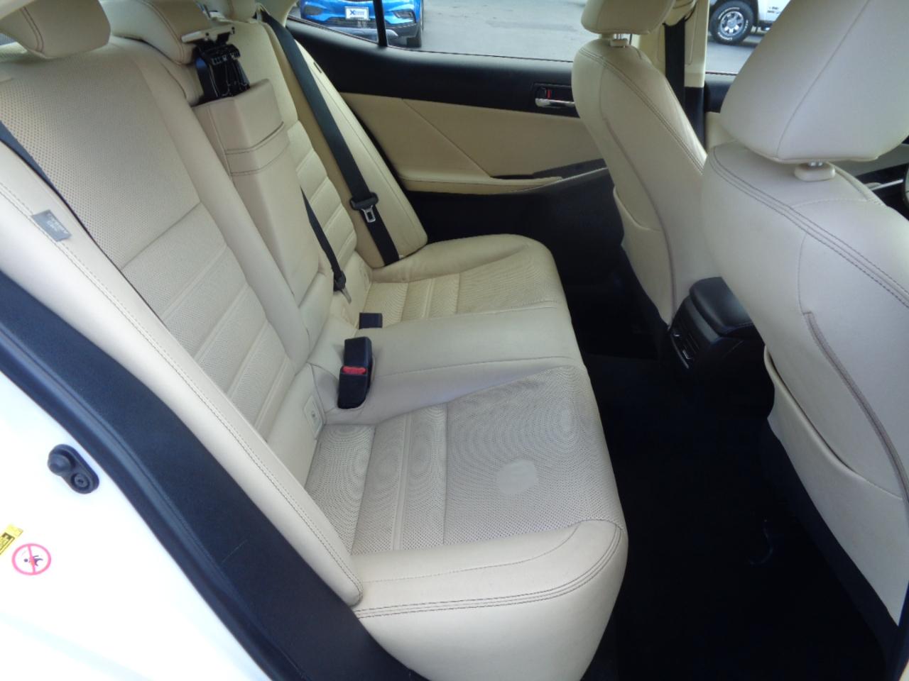 Lexus IS 250 4dr Sport Sdn Auto AWD 2014