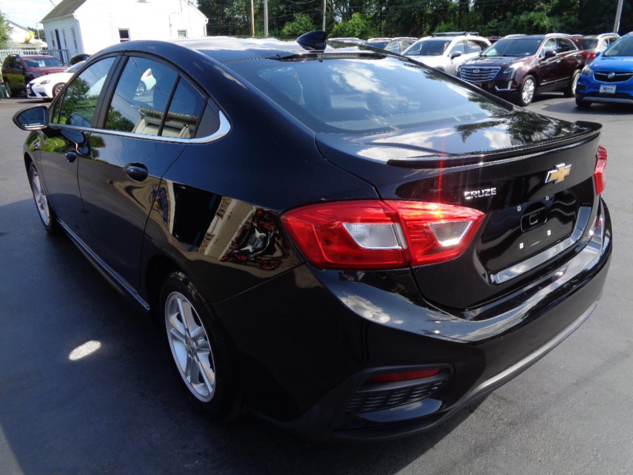 Chevrolet Cruze 4dr Sdn 1.4L LT w/1SD 2017
