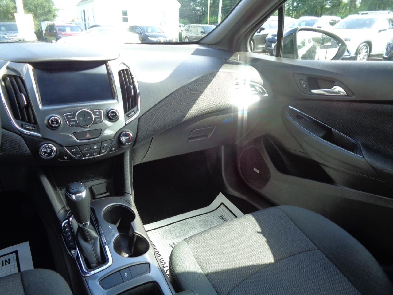 Chevrolet Cruze 4dr Sdn 1.4L LT w/1SD 2017